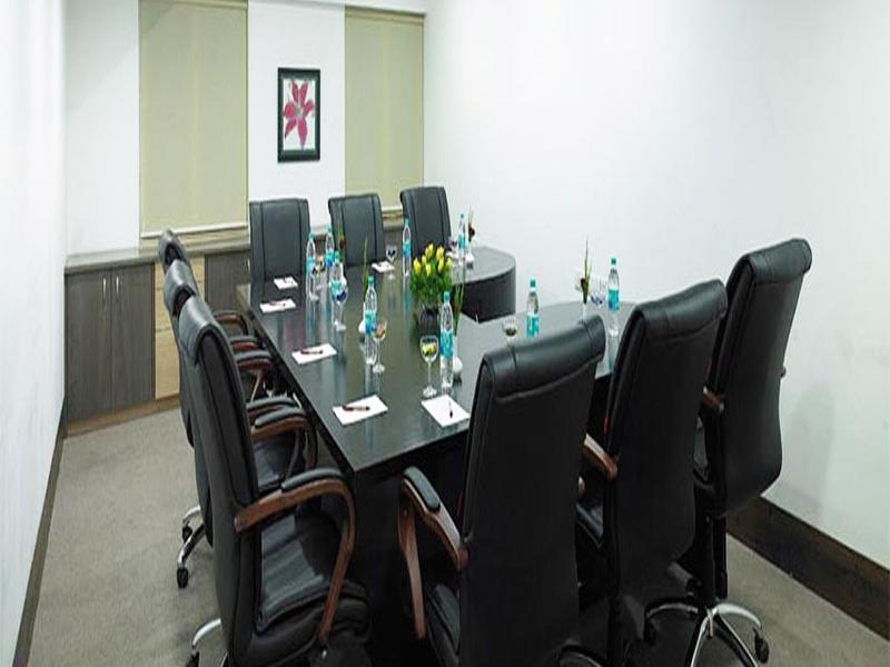 Royal Orchid Golden Suites Pune Ngoại thất bức ảnh