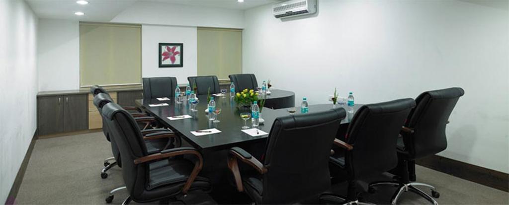 Royal Orchid Golden Suites Pune Ngoại thất bức ảnh