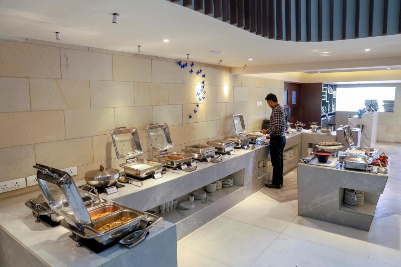 Royal Orchid Golden Suites Pune Ngoại thất bức ảnh
