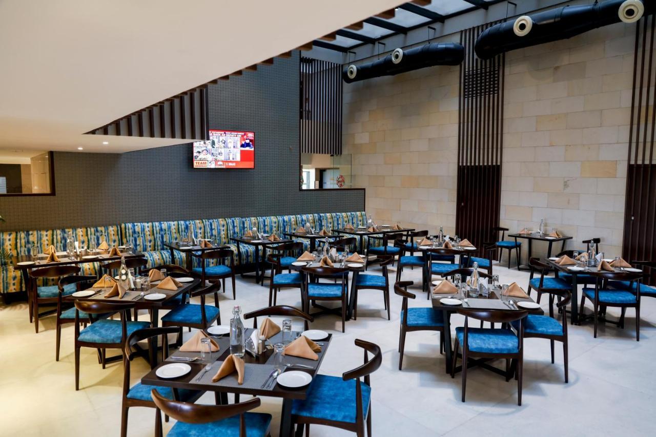 Royal Orchid Golden Suites Pune Ngoại thất bức ảnh